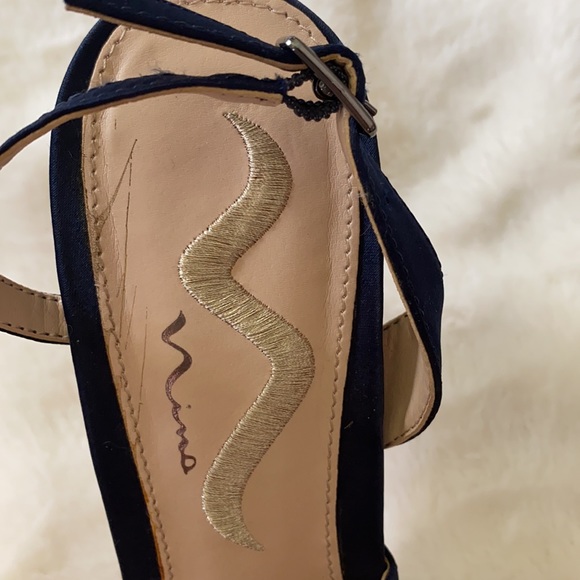 Nina Navy Satin heel worn once - Picture 5 of 6